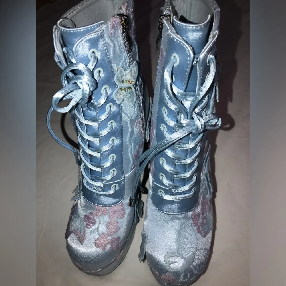 Dolls Kill Sugar Thrillz Platform Boots - Picture 9 of 14